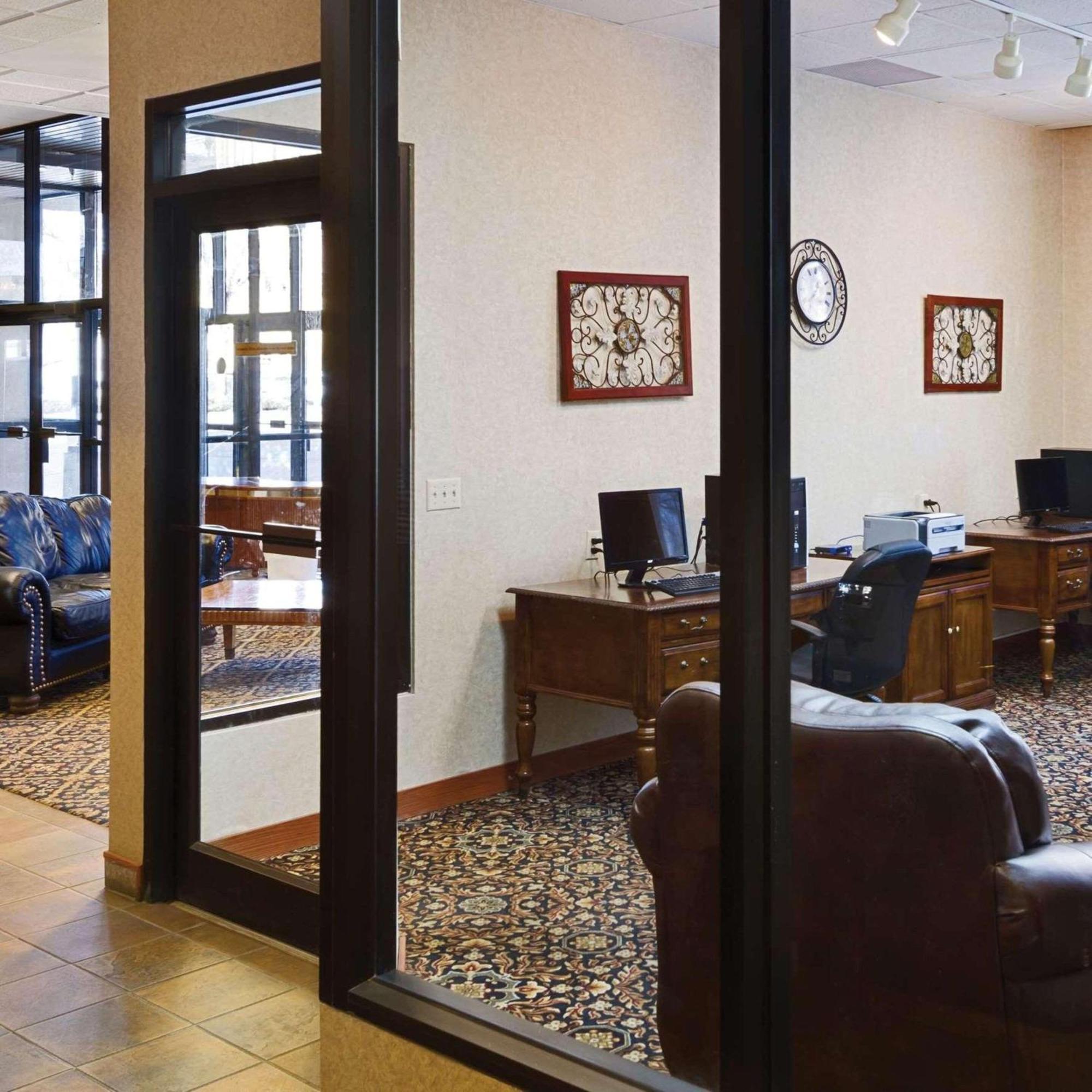 Radisson Hotel ביסמרק מראה חיצוני תמונה