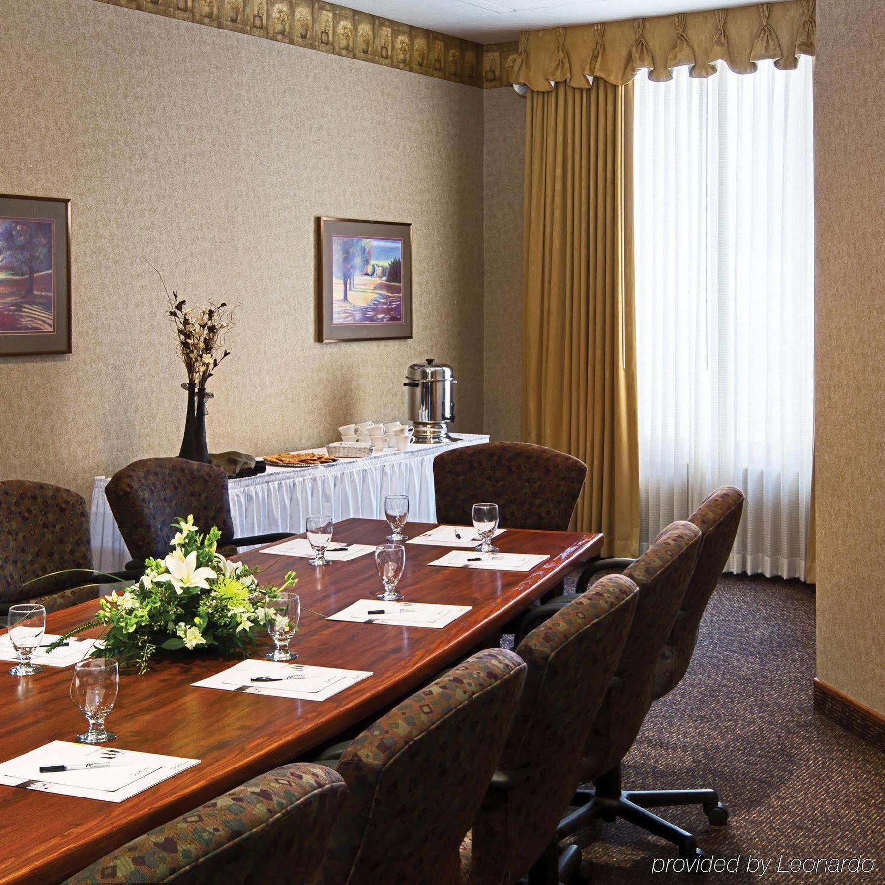 Radisson Hotel ביסמרק עסק תמונה